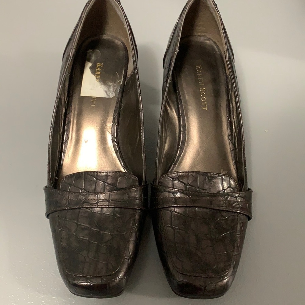 Karen Scott shoes 9M Great condition
